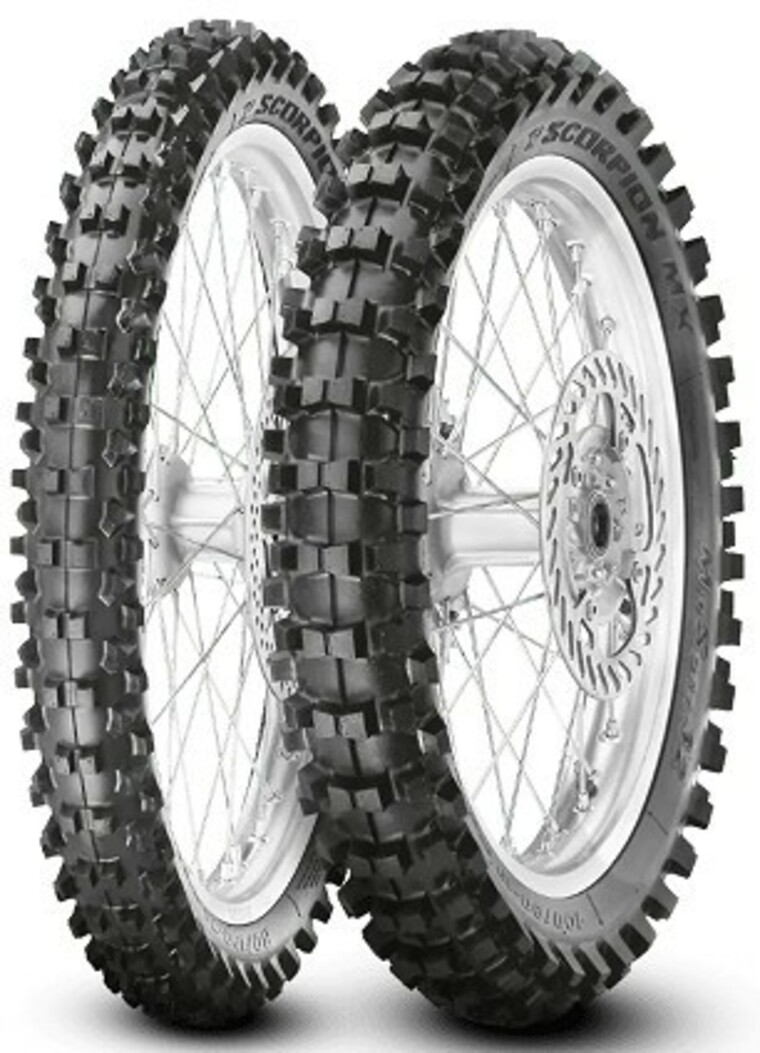 Pirelli_Scorpion_MX32_Mid_Soft.jpg