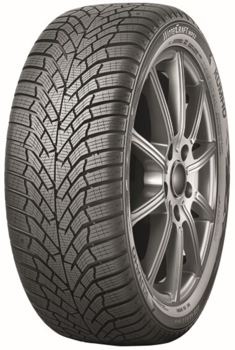Kumho_WinterCraft_WP52.jpg